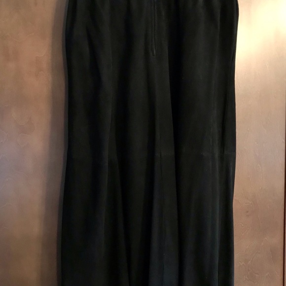 Dita Martin Design Vintage BLK Suede/Patent Skirt - Picture 6 of 6